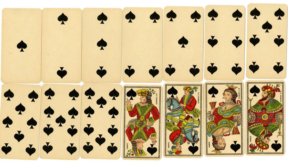 Lá Kỵ Sĩ Cốc khi đại diện cho một người: Lá bài Tarot trong các bộ bài cổ