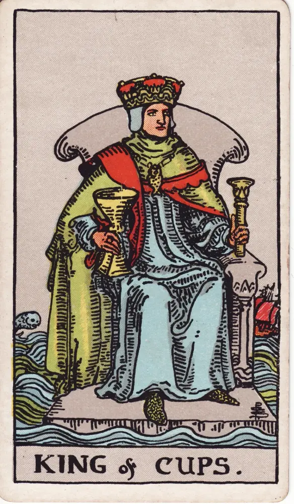 Lá Vua Cốc nói gì về cảm xúc của người ấy: Lá Vua Cốc (King of Cups) trong bộ Tarot Rider-Waite-Smith, bản in 1909